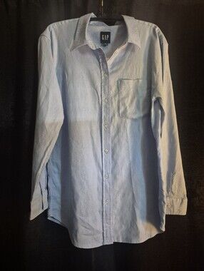 GAP Men's Light Blue Button-Up Shirt